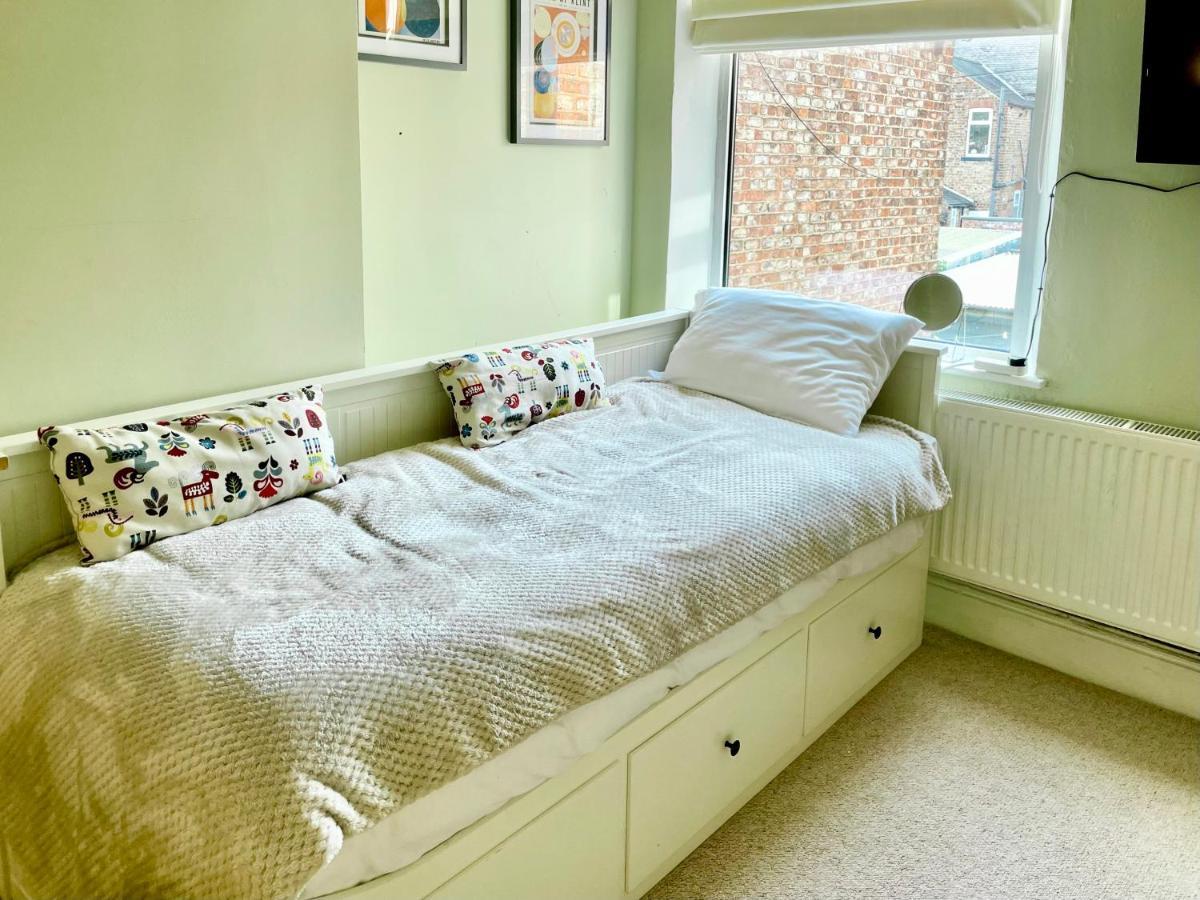 Holiday home Woodvale York